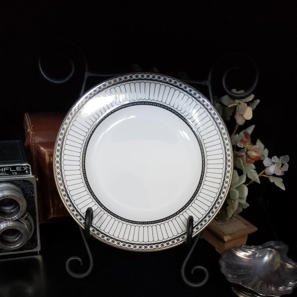 Wedgwood 1 Colonnade Black Salad Plate